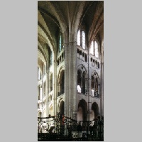 Noyon, Kathedrale, S-Querhaus und Langhaus, Blick von NO, Foto Heinz Theuerkauf_ShiftN.jpg